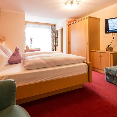 & Hotel Fuegen