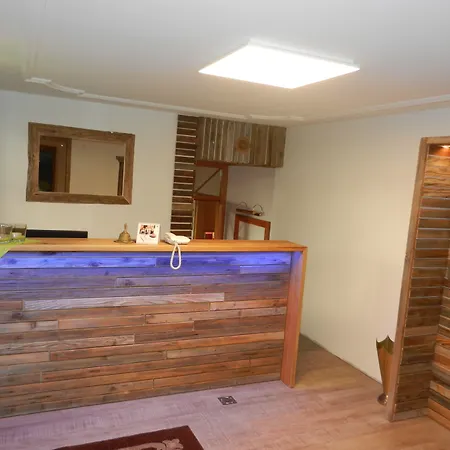 Hotell & 3*