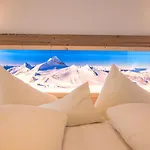 Hotel &